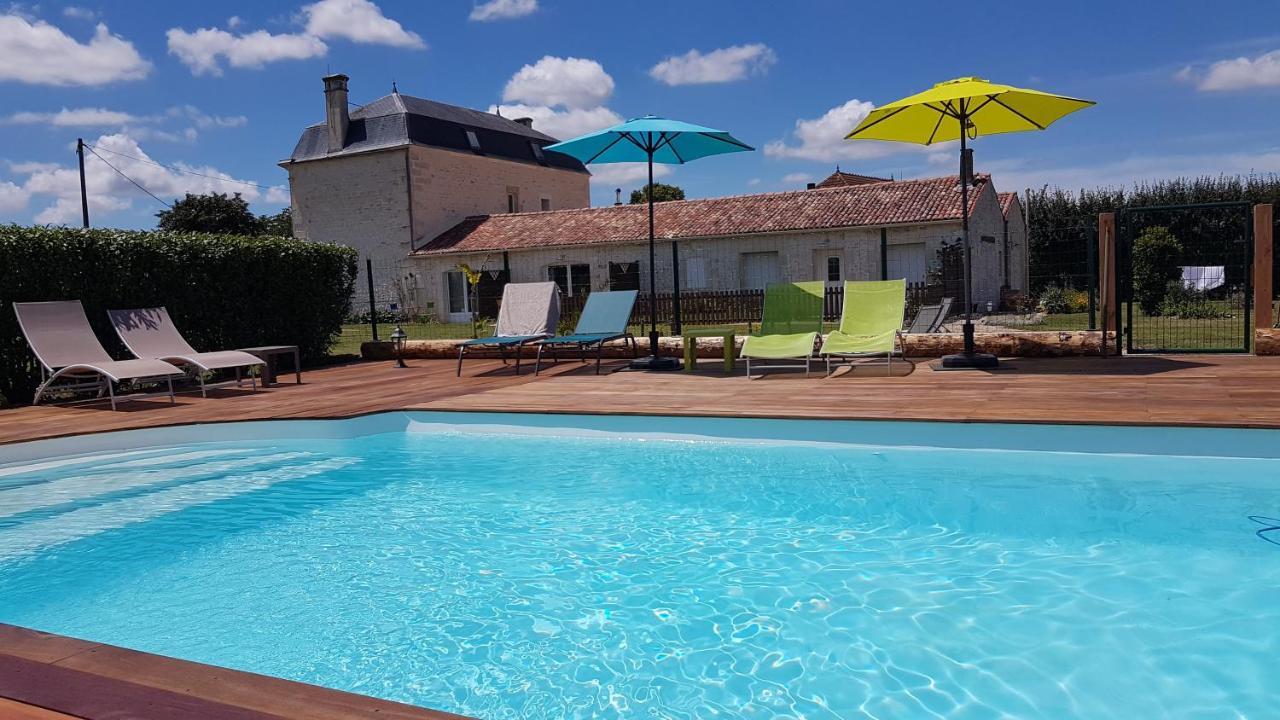 Le Domaine De Bellevue Bed and Breakfast Tanzac Εξωτερικό φωτογραφία